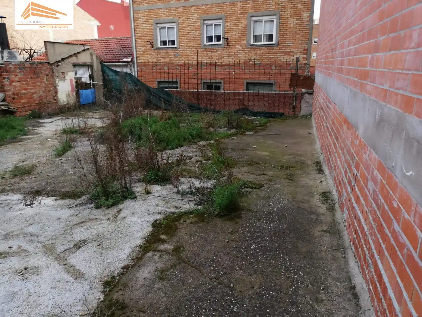 Residential zum Verkauf in Arroyo de la Encomienda