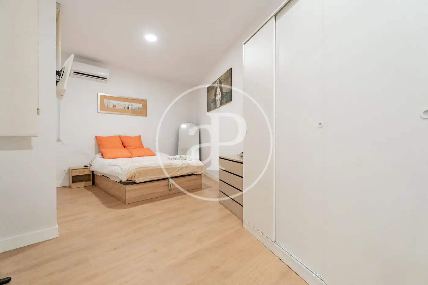 Bedroom of Flat for sale in Madrid  with Air Conditioner, Heating and Furnished
