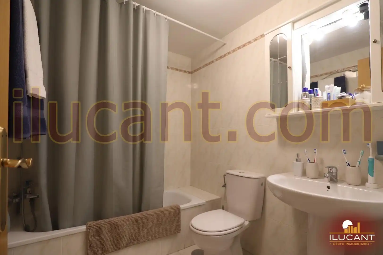 Bathroom of Flat for sale in Alicante / Alacant  with Air Conditioner, Heating and Terrace