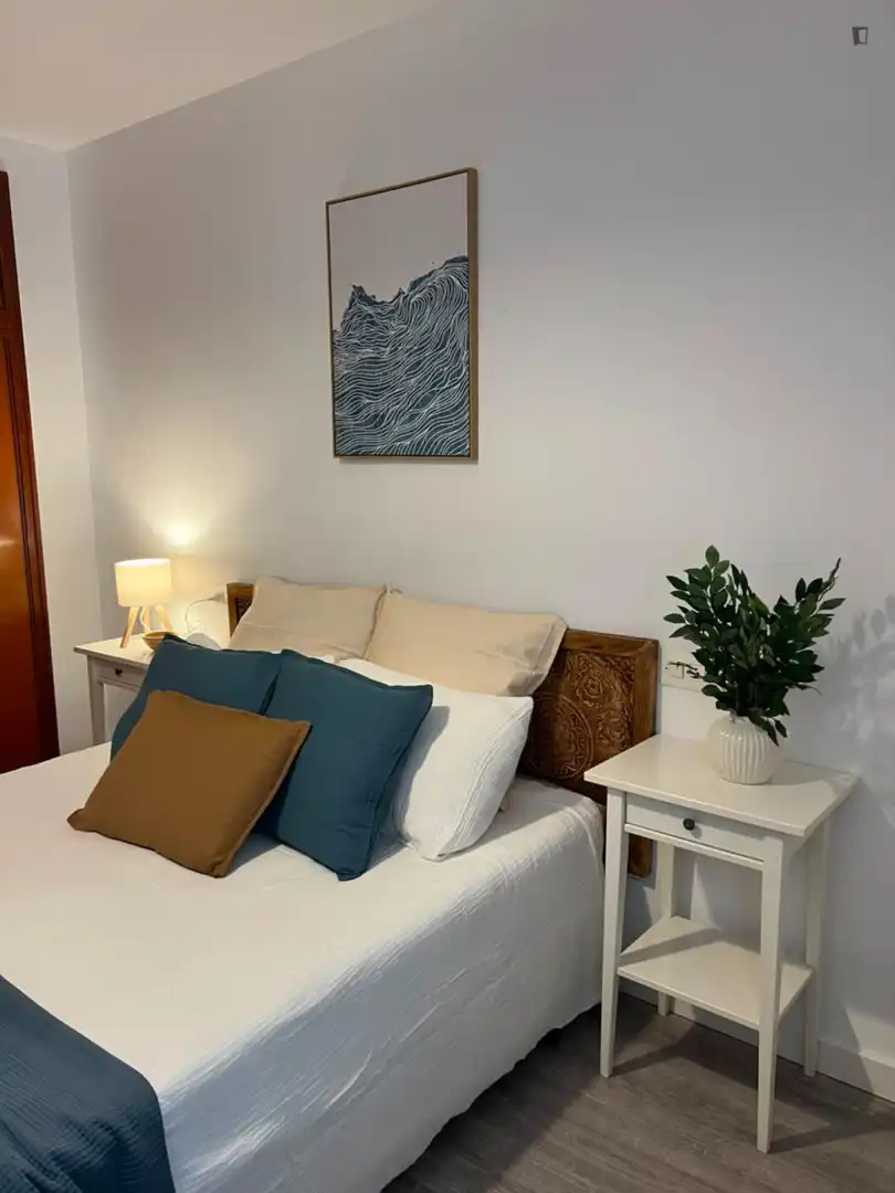 Dormitori de Apartament per a compartir en  Palma de Mallorca amb Aire condicionat, Moblat i Forn