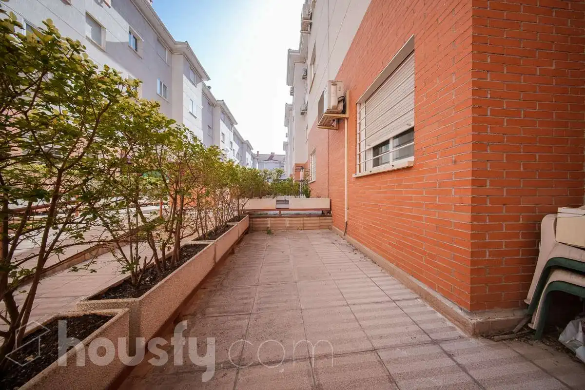 Vista exterior de Piso en venta en Madrid con Aire acondicionado