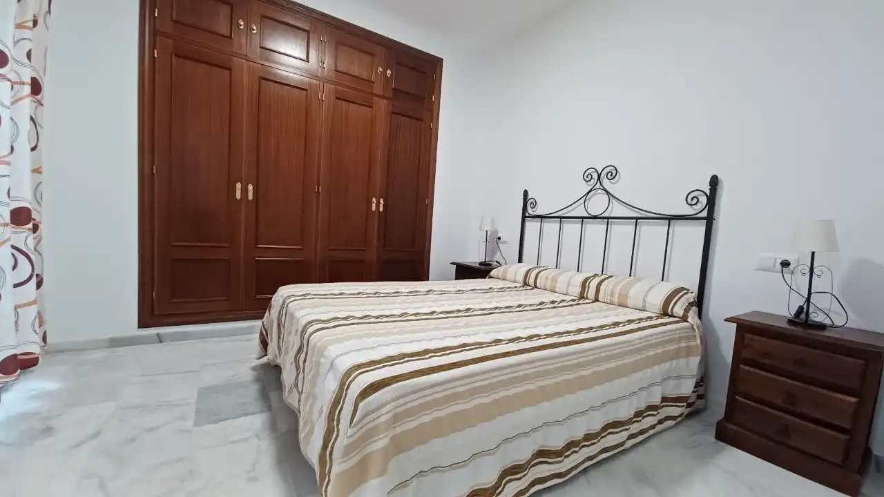 Pis de lloguer a Calle de la Plata, Centro - Calzada - Cabo Noval