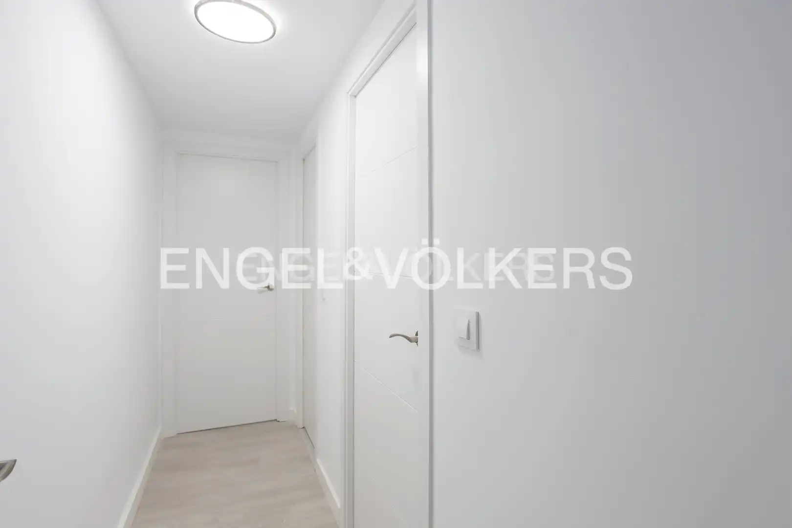 Piso de alquiler en Madrid con Calefacción, Parquet y Amueblado