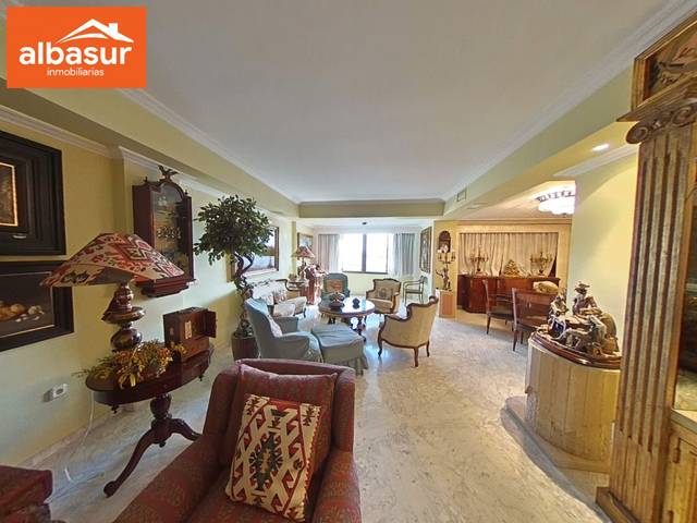 Piso en Venta en La Buhaira