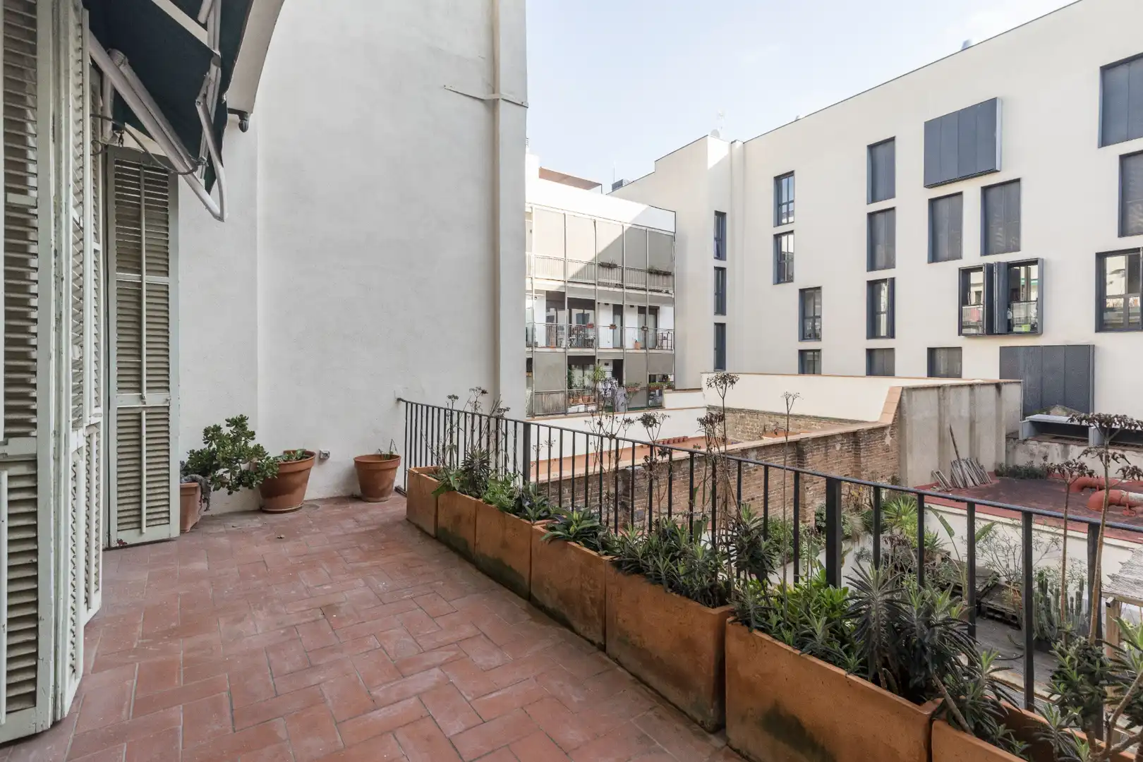 Terraza de Piso en venta en Barcelona con Calefacción, Terraza y Amueblado
