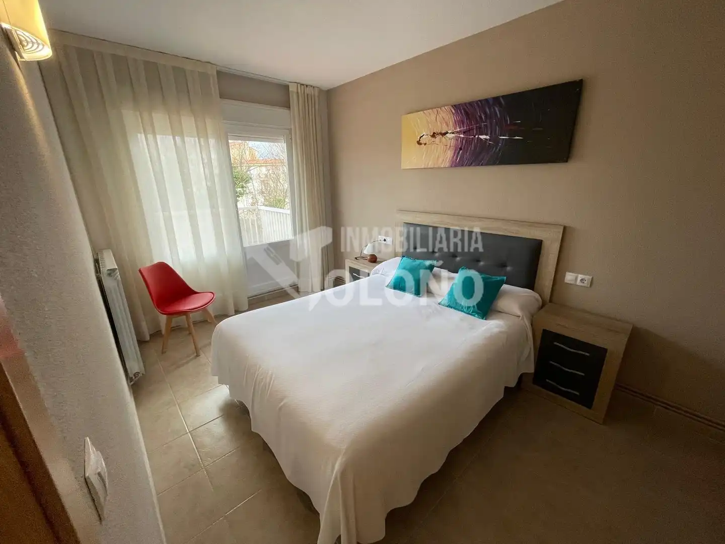 Dormitori de Apartament en venda en Cuzcurrita de Río Tirón amb Calefacció, Terrassa i Moblat