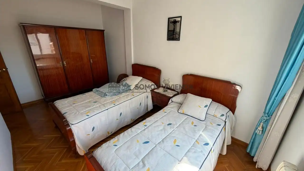 Bedroom of Flat for sale in Ourense Capital   with Heating, Furnished and Balcony