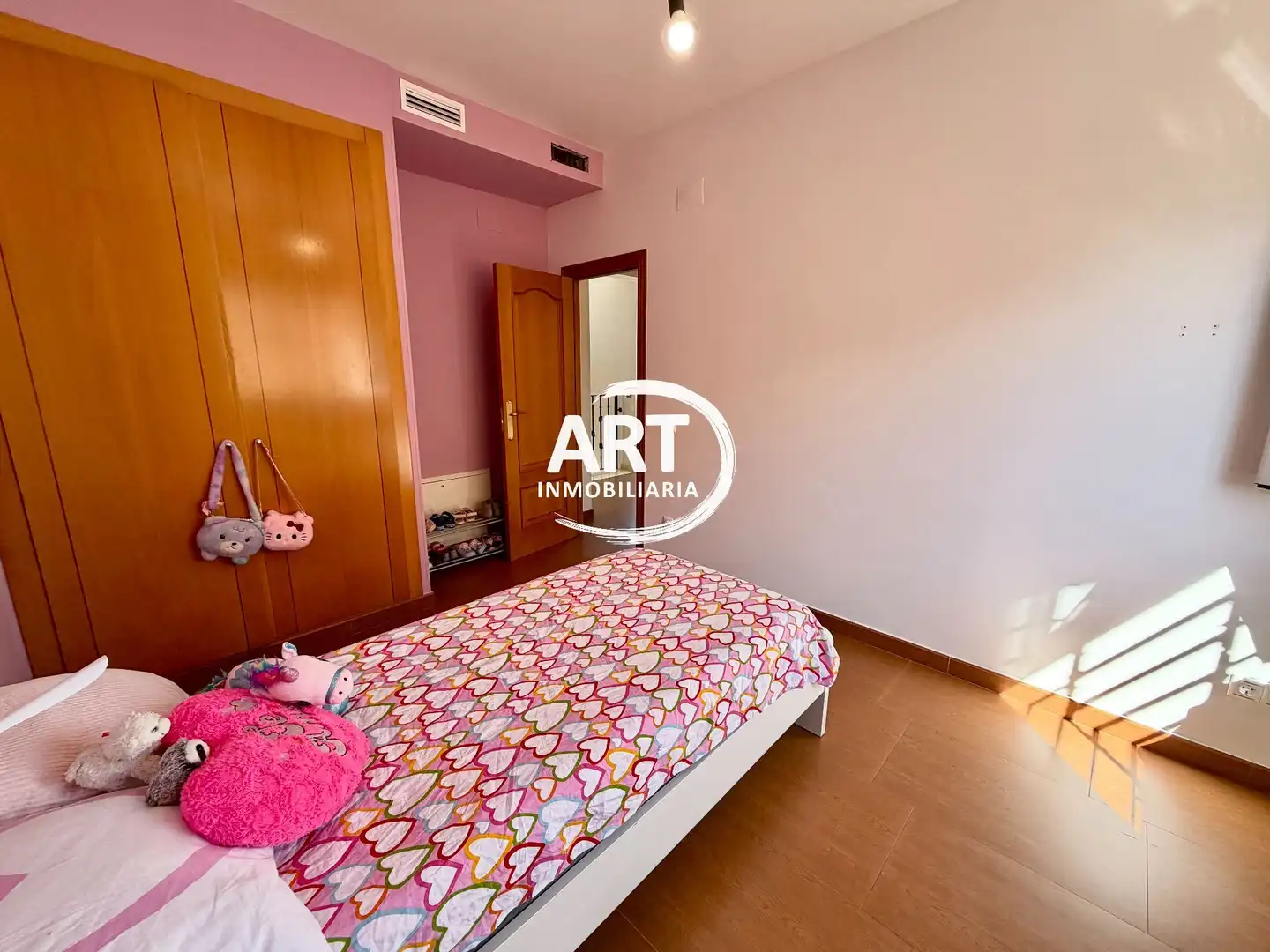 Habitación de Casa o chalet en venta en L'Eliana con Calefacción, Jardín privado y Terraza