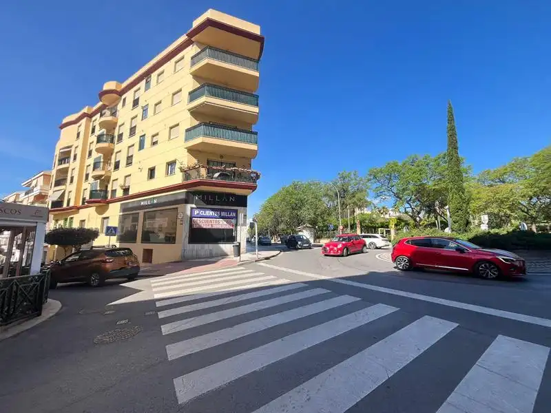 Local comercial en venda a Estepona Pueblo, imagen 4