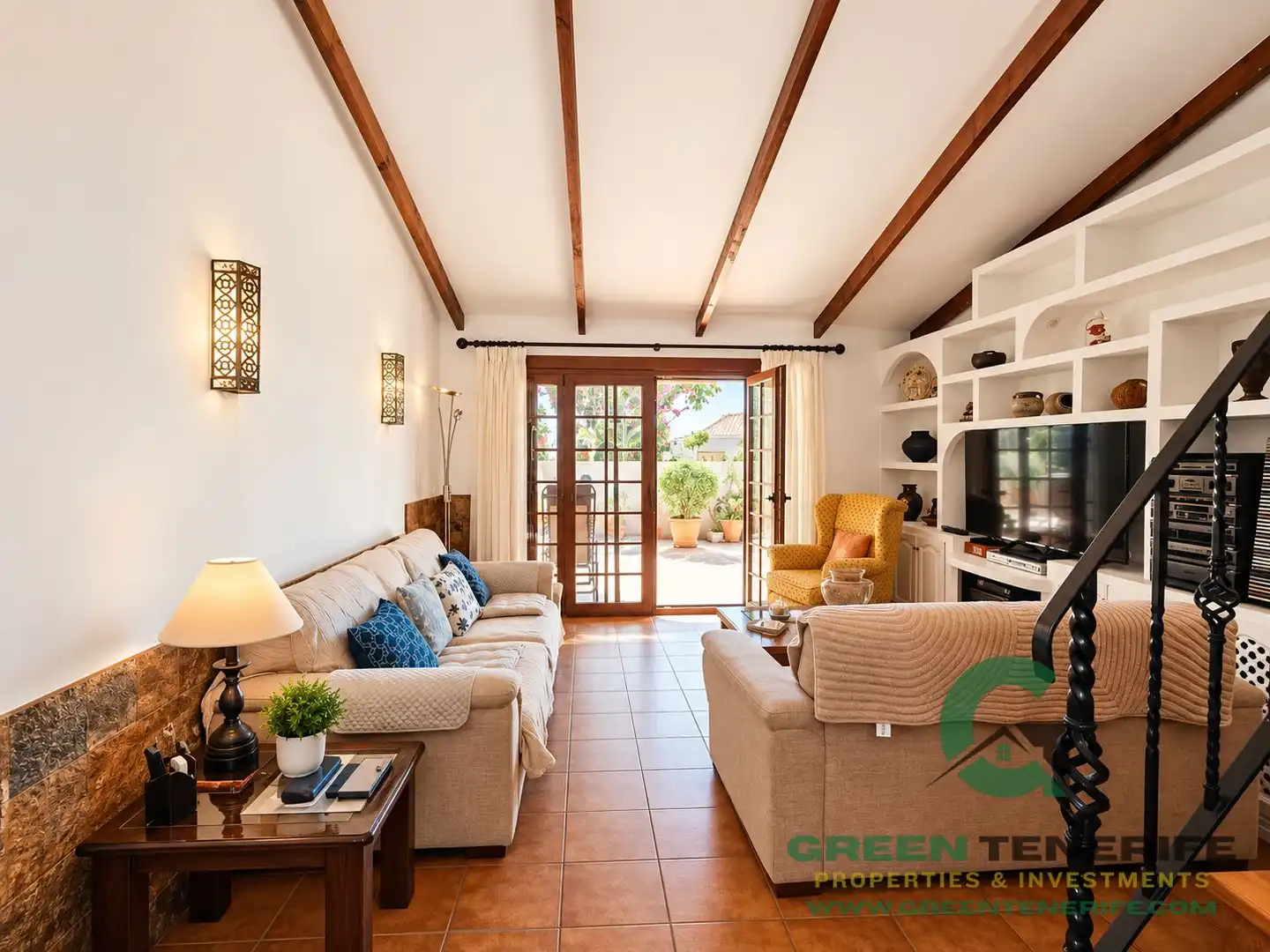 Sala d'estar de Casa o xalet en venda en San Miguel de Abona amb Aire condicionat, Terrassa i Piscina