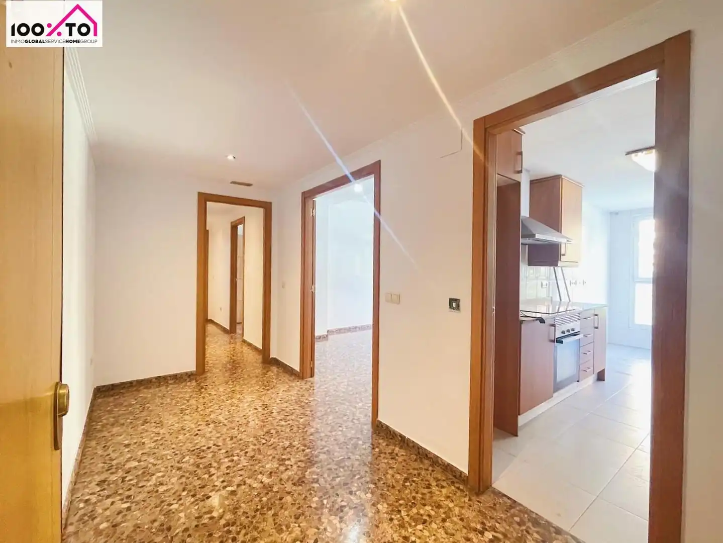 Piso en venta en Paterna con Trastero y Balcón