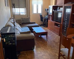Living room of Flat for sale in Valladolid Capital  with Heating, Terrace and Furnished