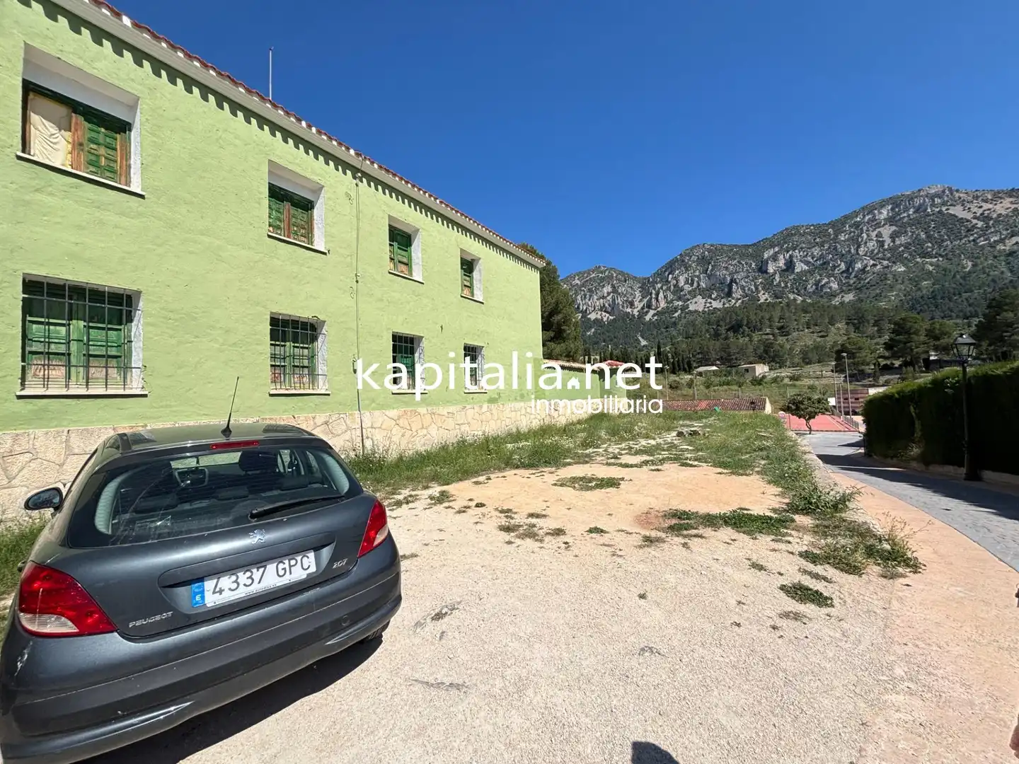 Finca rústica en venda en Quatretondeta amb Jardí privat