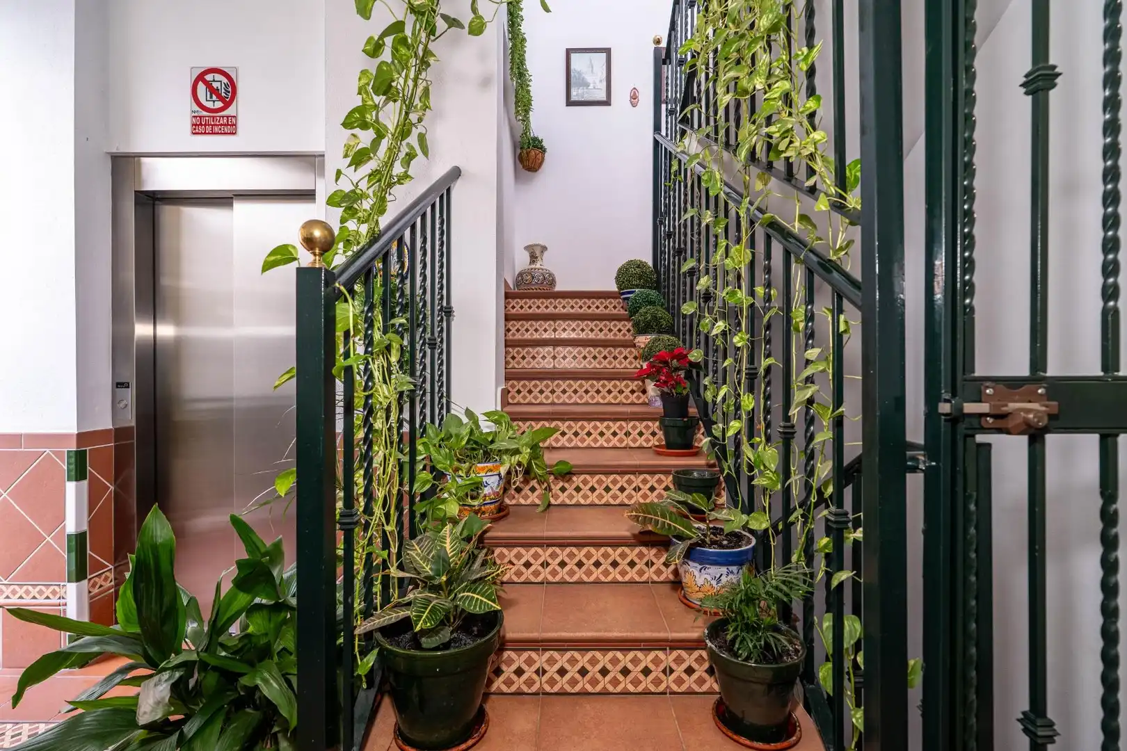 Dachboden zum Verkauf in Sevilla mit Klimaanlage, Heizung und Terrasse