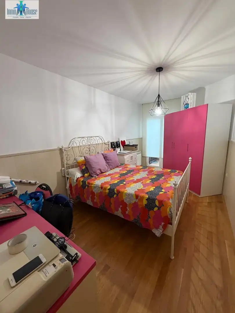 Habitación de Casa adosada en venta en Albacete con Aire acondicionado, Calefacción y Trastero