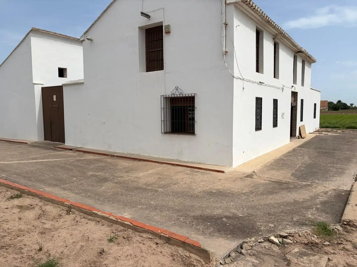 Außenansicht von Country house zur Miete in Alboraya mit Privatgarten, Terrasse und Abstellraum