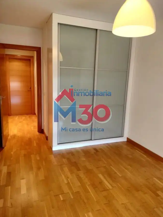 Habitación de Piso en venta en Miranda de Ebro con Calefacción, Terraza y Trastero