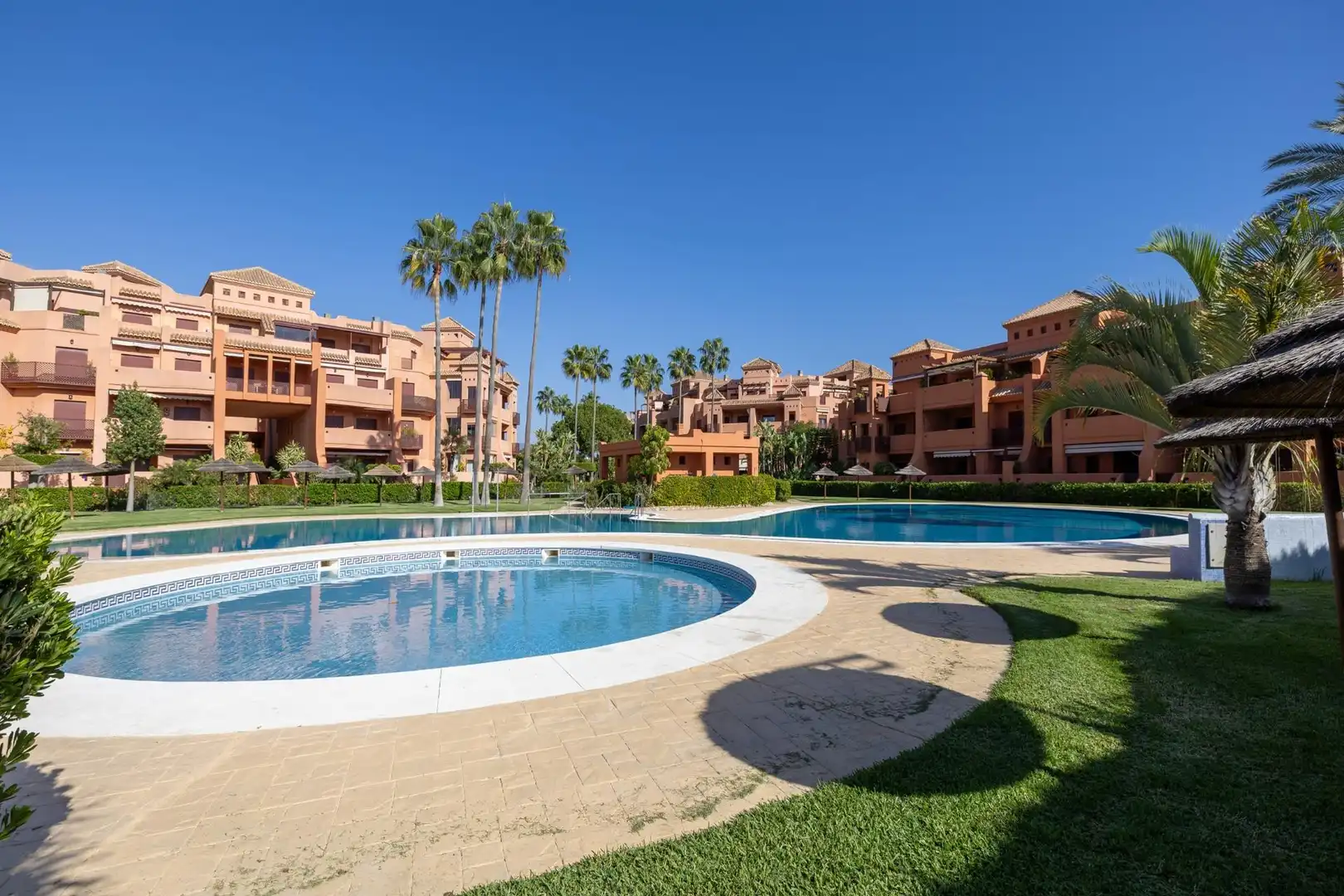 Außenansicht von Dachboden zum Verkauf in Motril mit Klimaanlage, Terrasse und Abstellraum