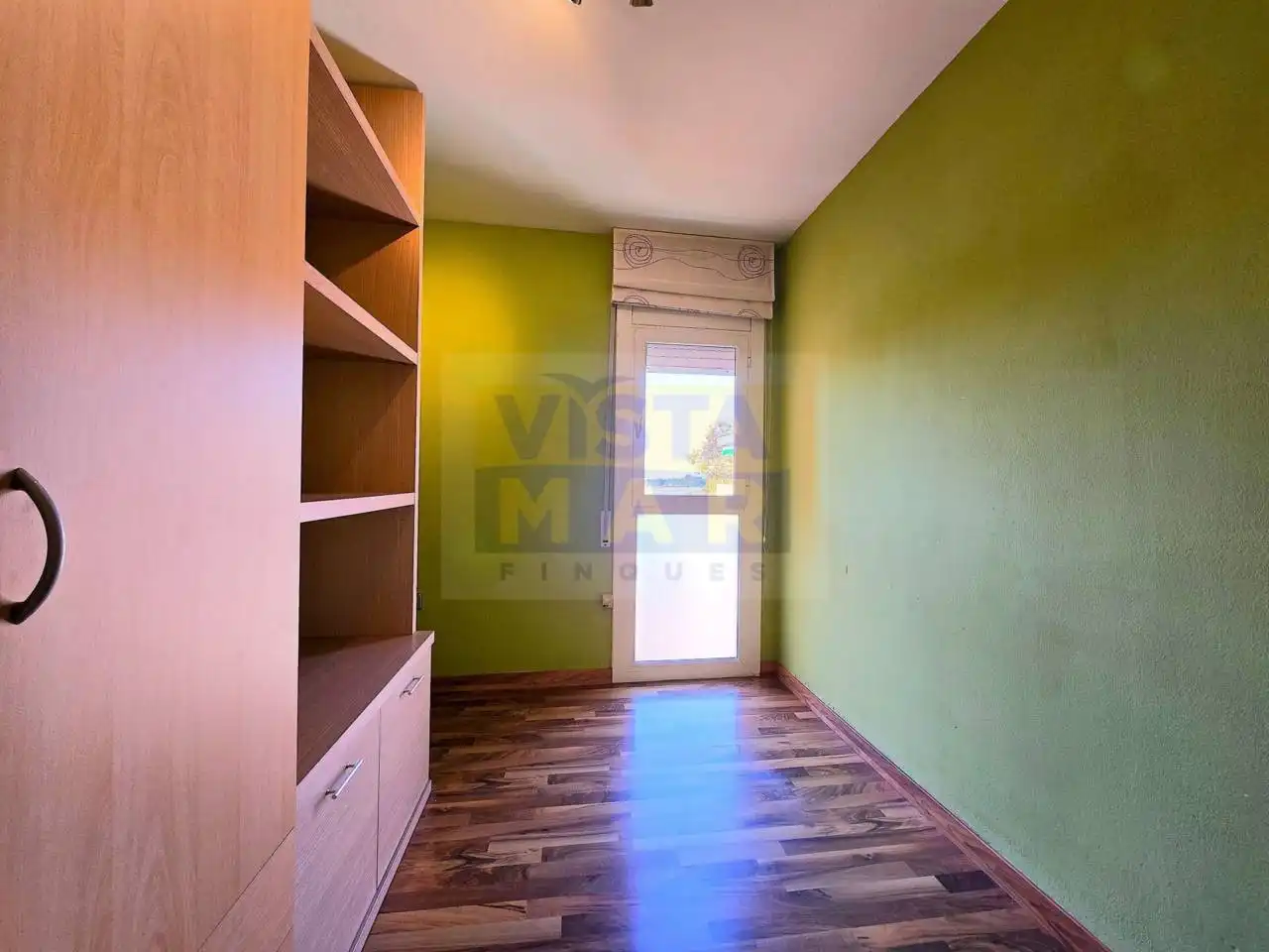 Dormitori de Pis en venda en Cubelles amb Aire condicionat, Parquet i Terrassa