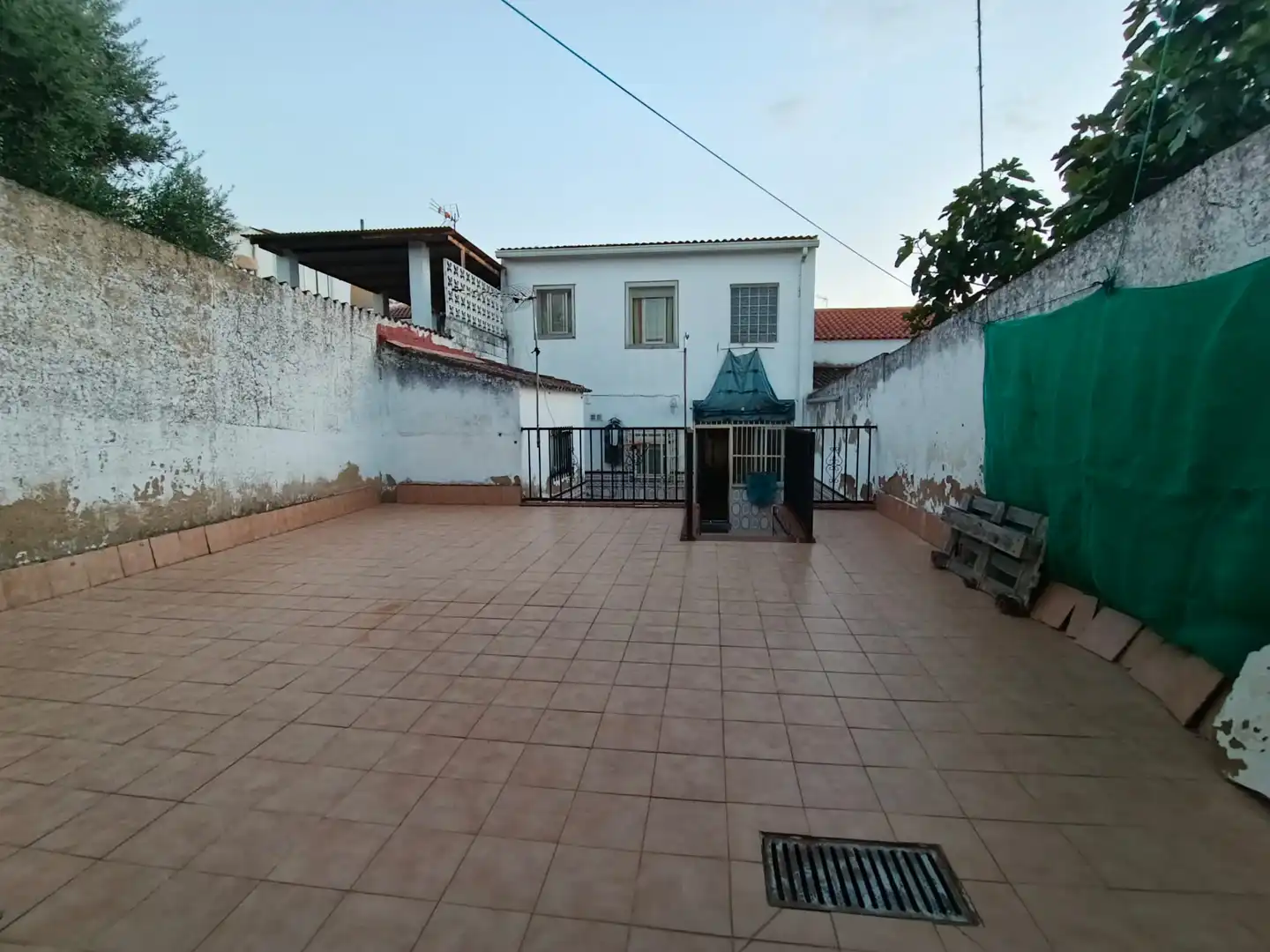 Exterior view of Houses for sale in Esparragalejo, Badajoz