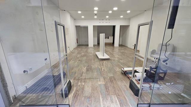 Local comercial en Alquiler en Calella