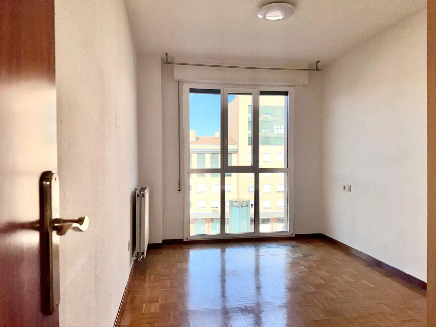 Habitación de Piso en venta en Ansoáin / Antsoain con Calefacción, Parquet y Trastero