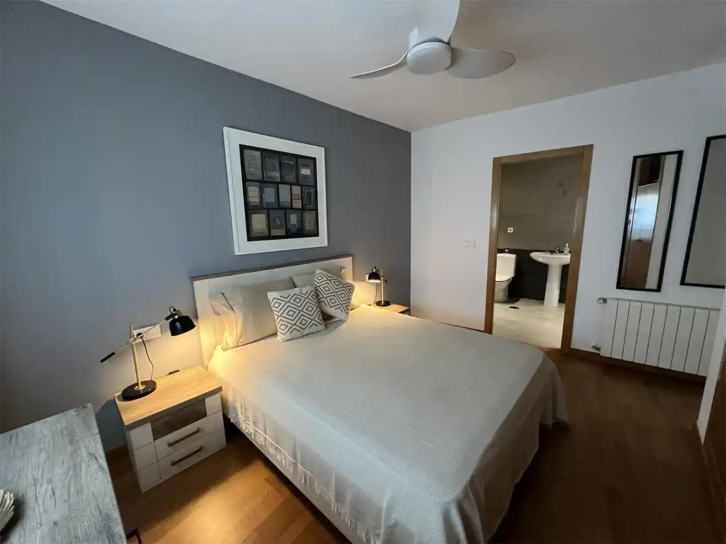 Schlafzimmer von Dachboden zum Verkauf in Murcia mit Klimaanlage, Parkett und Abstellraum