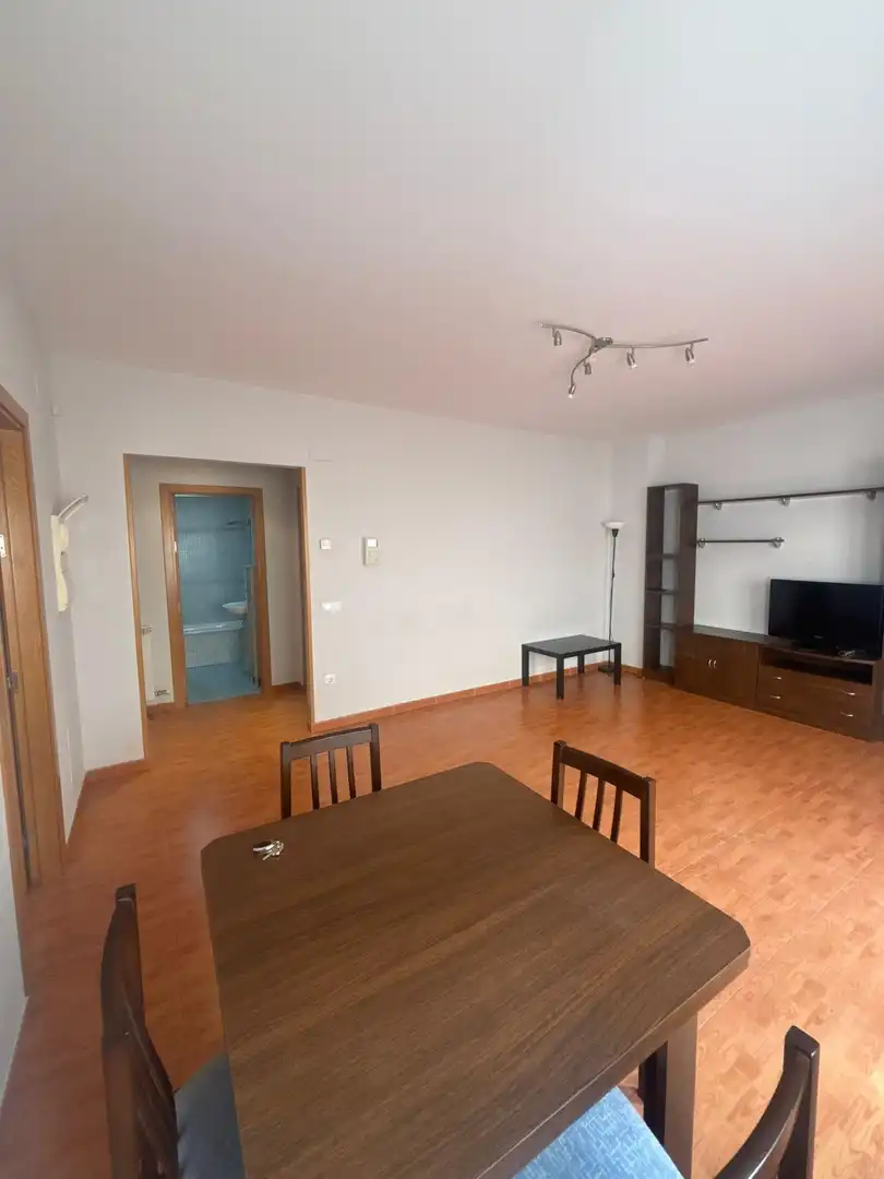 Wohnzimmer von Wohnung zur Miete in Valdepeñas