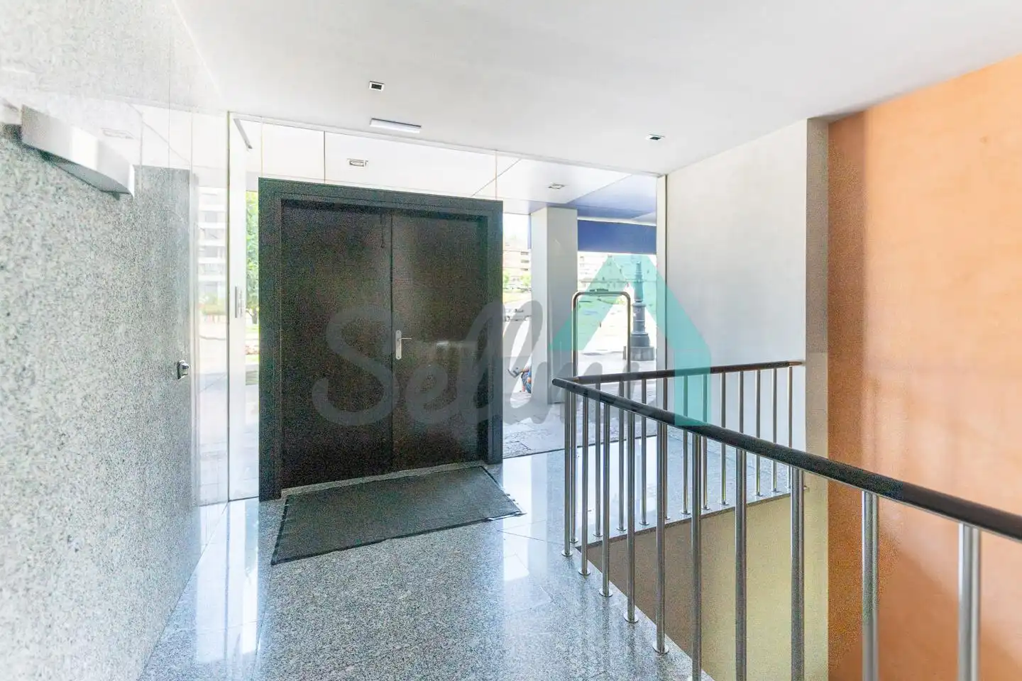 Piso en venta en Oviedo  con Parquet