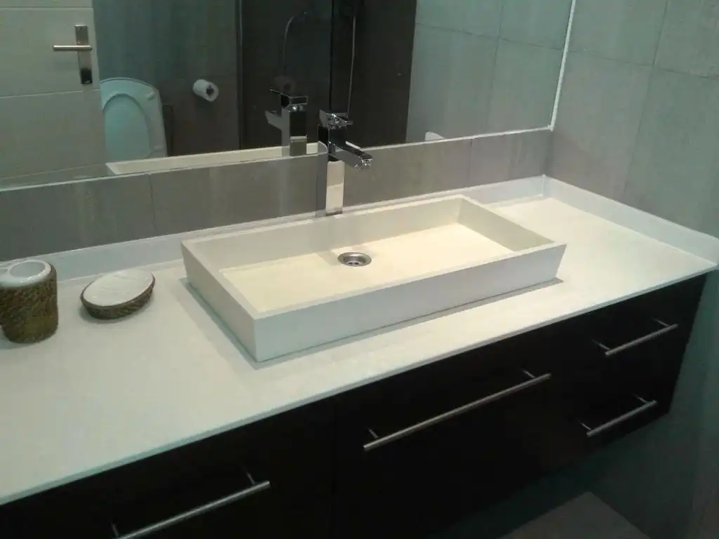 Baño de Dúplex de alquiler en Madrid con Aire acondicionado, Calefacción y Terraza