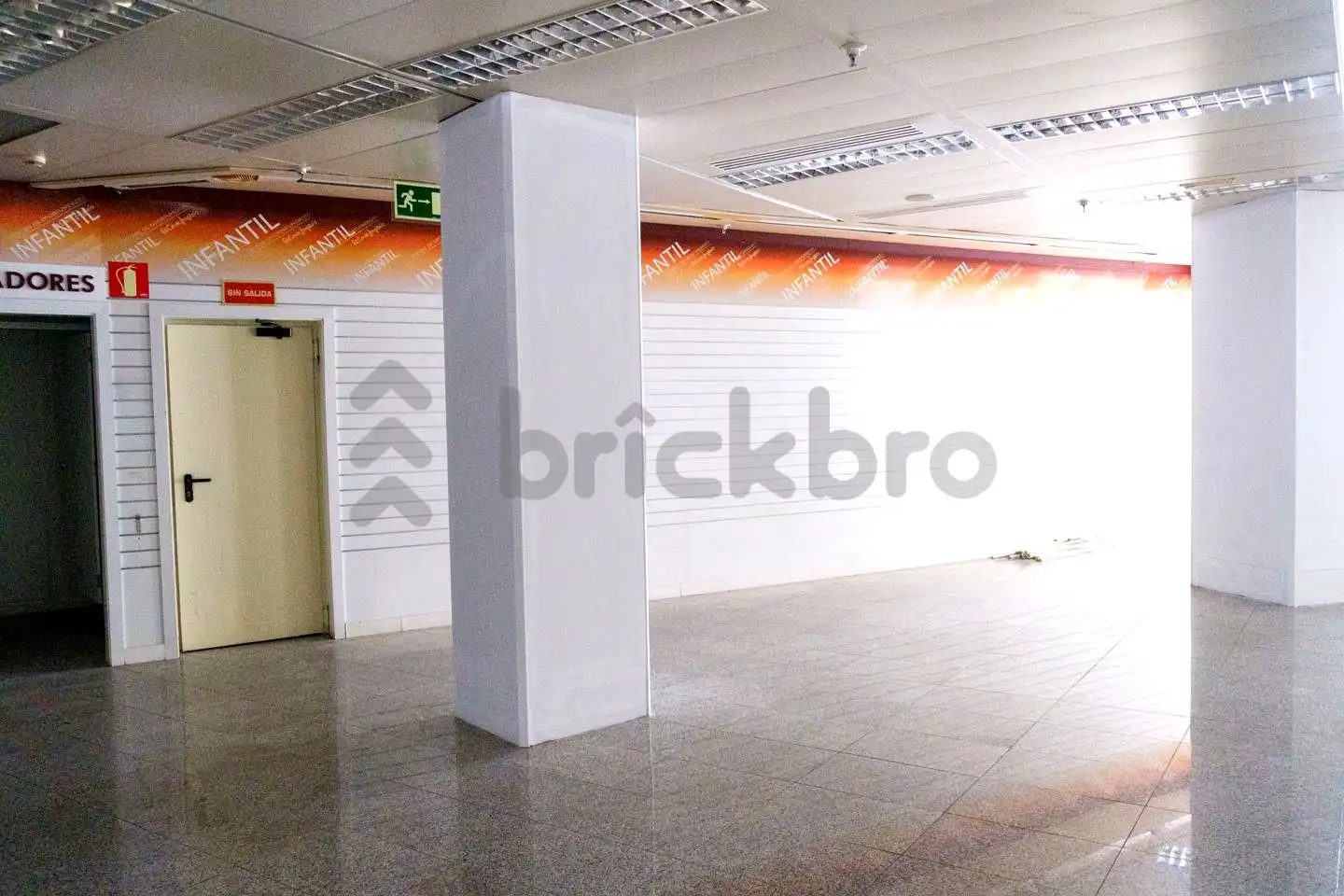 Gewerbefläche zum Verkauf in Avenida Nuestra Señora de la Paz, imagen 16