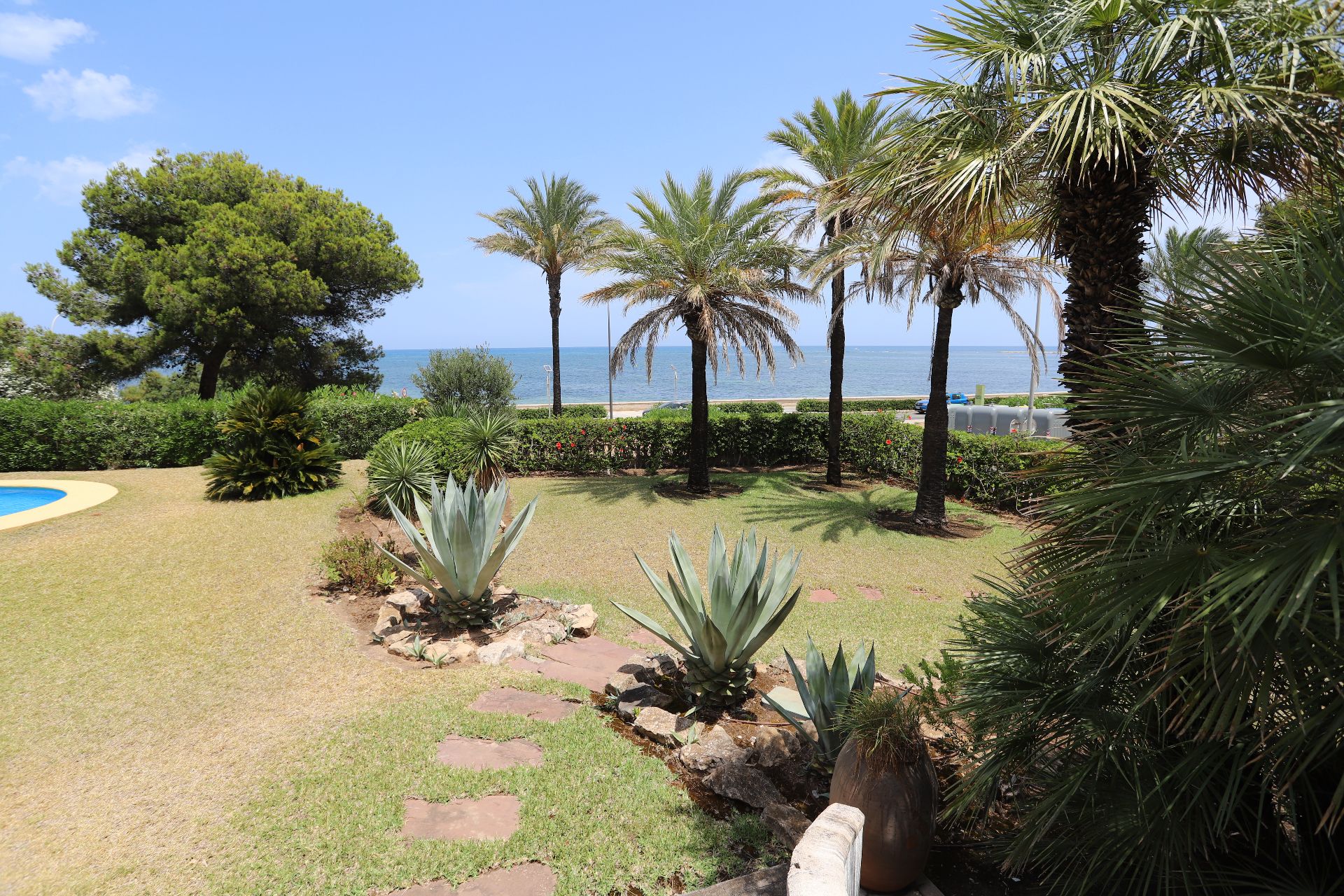 Jardí de Casa o xalet en venda en Dénia amb Aire condicionat, Jardí privat i Terrassa