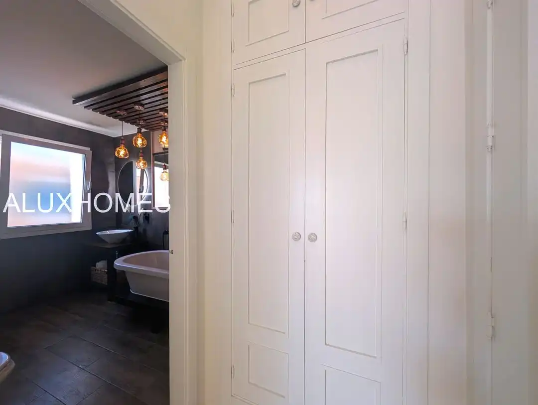 Habitación de Casa o chalet en venta en La Alcaidesa con Aire acondicionado, Calefacción y Jardín privado