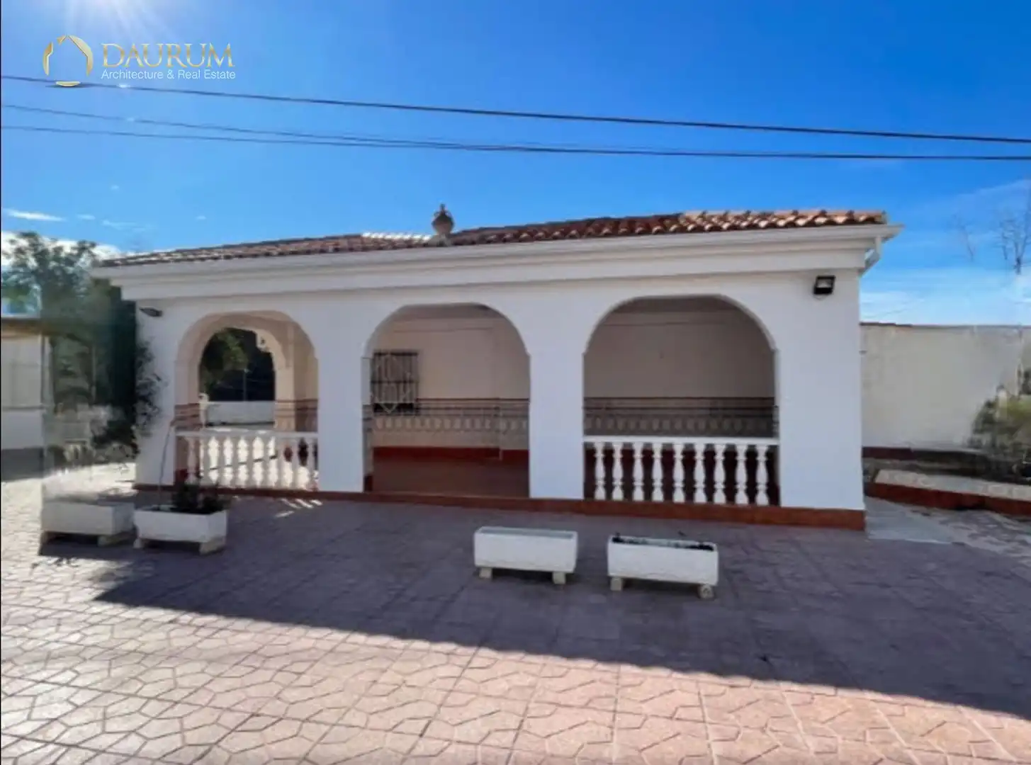 Vista exterior de Casa o xalet en venda en Elche / Elx amb Aire condicionat, Terrassa i Traster