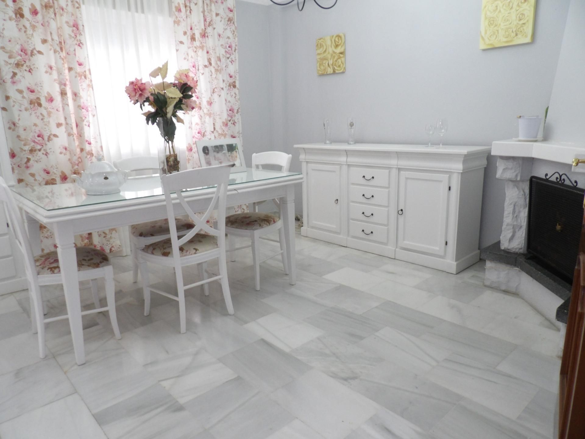 Dining room of Single-family semi-detached for sale in Algeciras  with Storage room