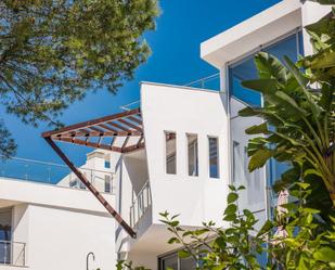 Vista exterior de Casa adosada de lloguer en Marbella amb Aire condicionat, Calefacció i Terrassa