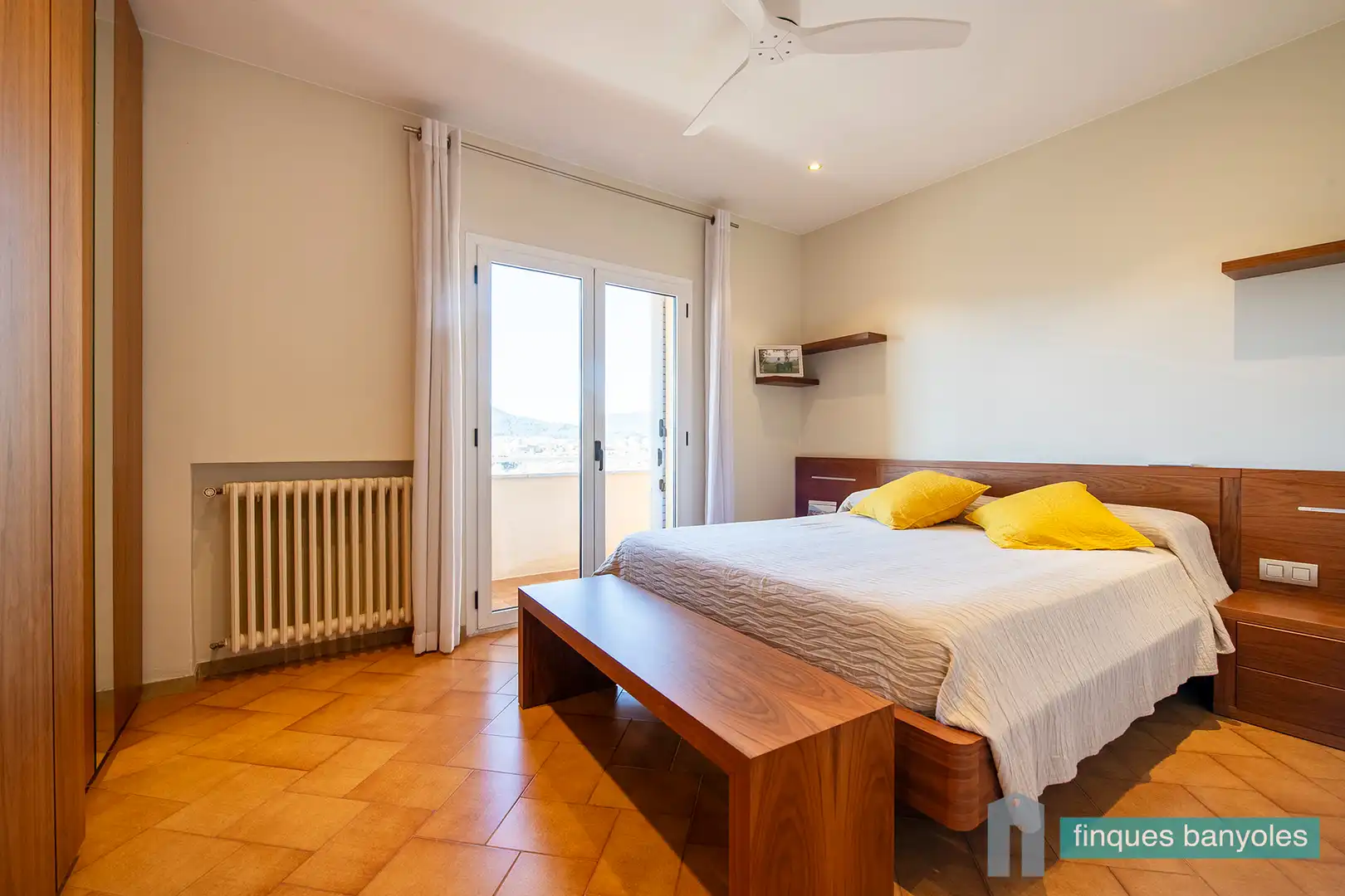 Bedroom of Houses for sale in Banyoles  with Air Conditioner, Heating and Private garden