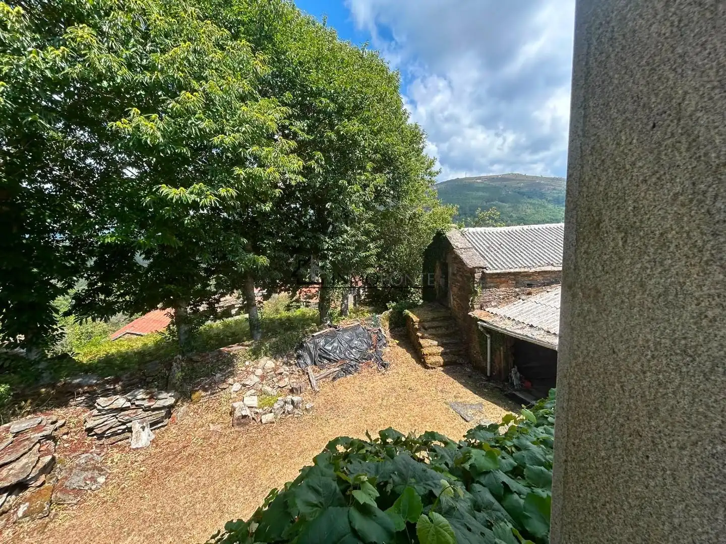 Vista exterior de Casa o xalet en venda en Forcarei amb Calefacció, Jardí privat i Traster