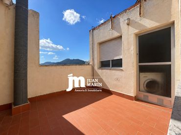 Maison avec balcon à vendre à Calle Alfonso XIII