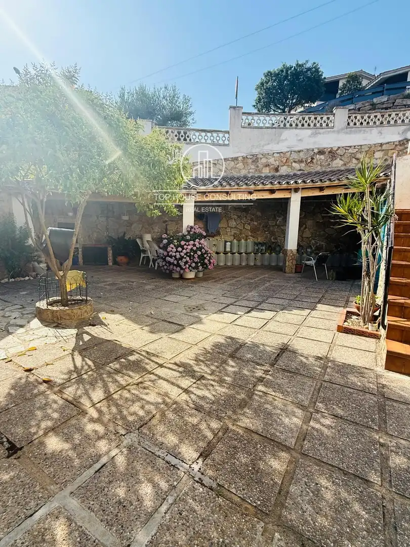 Terrassa de Casa o xalet en venda en Arenys de Munt amb Calefacció, Terrassa i Moblat