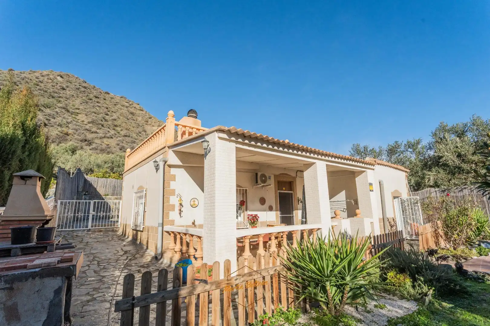 Vista exterior de Casa o chalet en venta en Canjáyar con Aire acondicionado, Piscina y Alarma