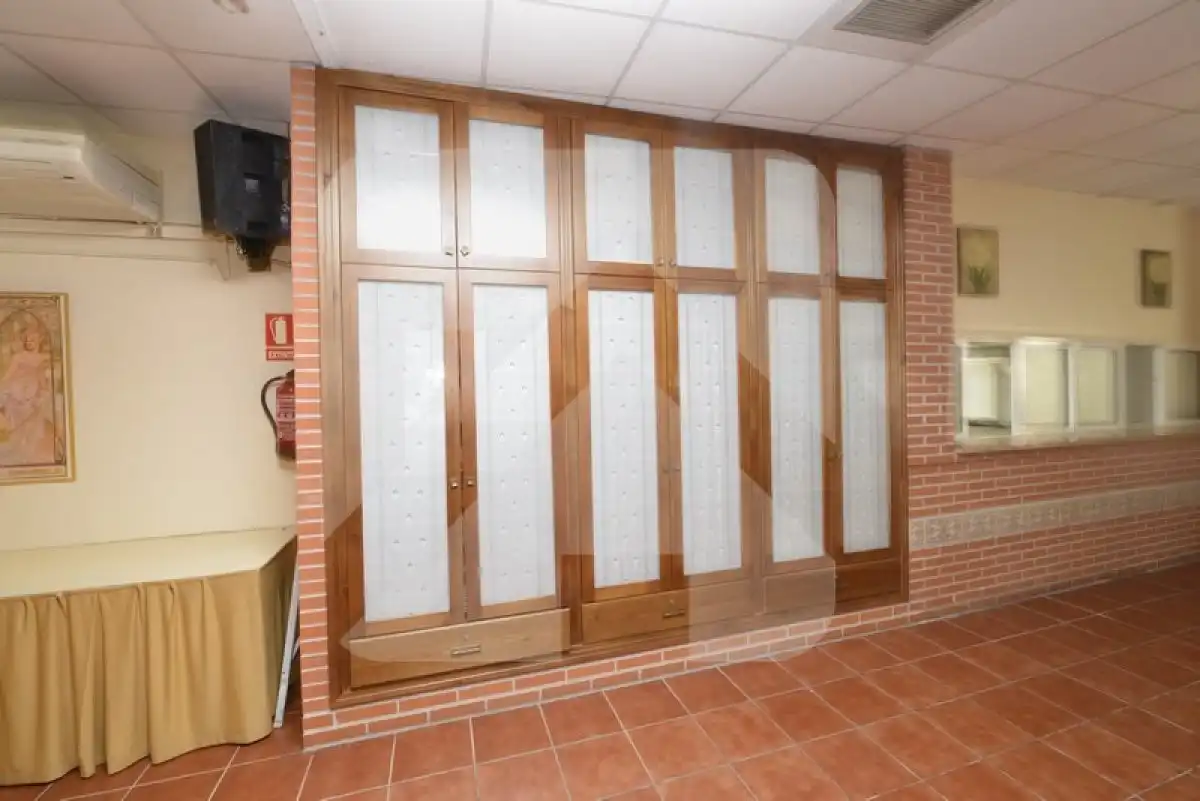 Local en venta en Fabero con Aire acondicionado