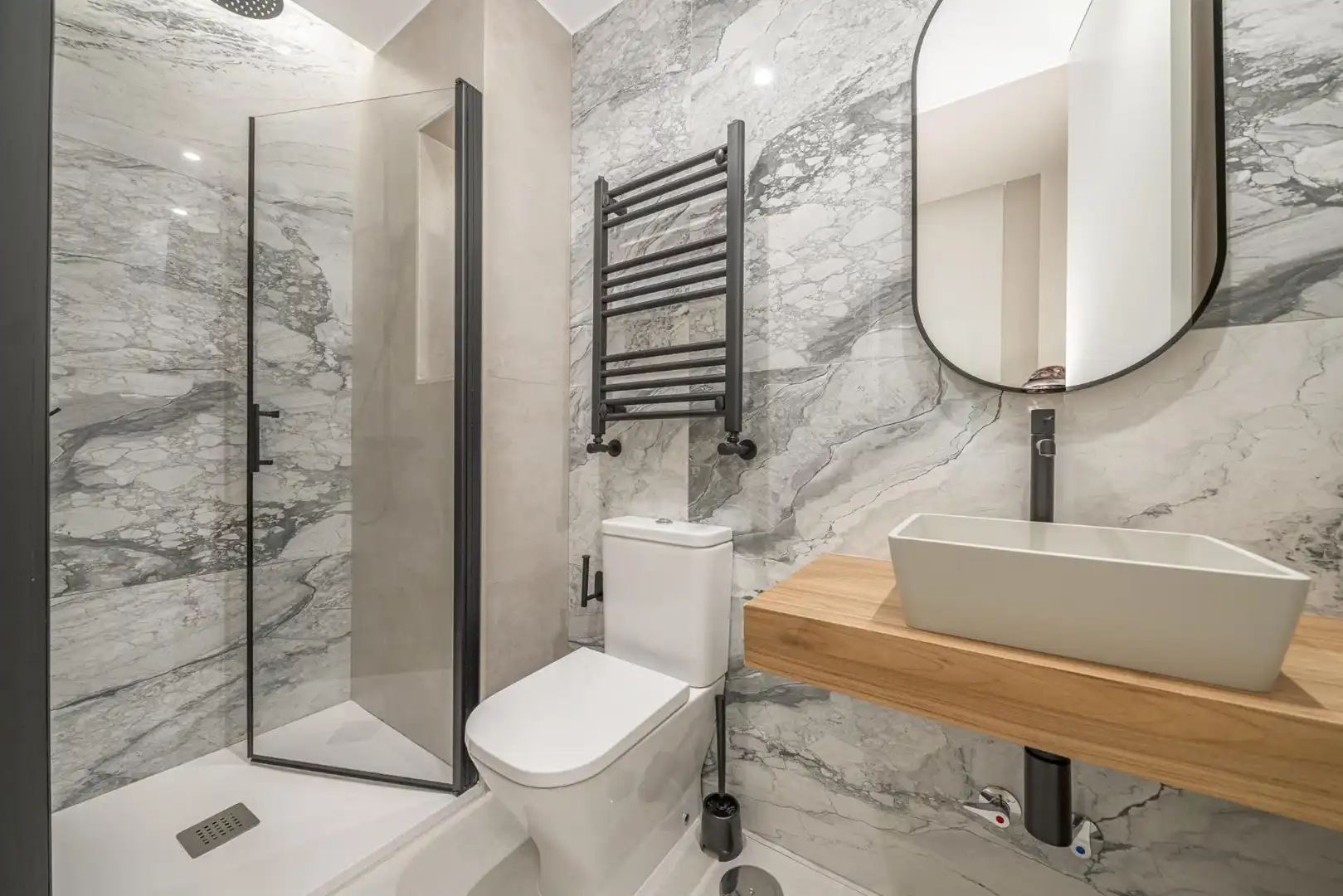 Baño de Planta baja en venta en Madrid con Aire acondicionado y Calefacción