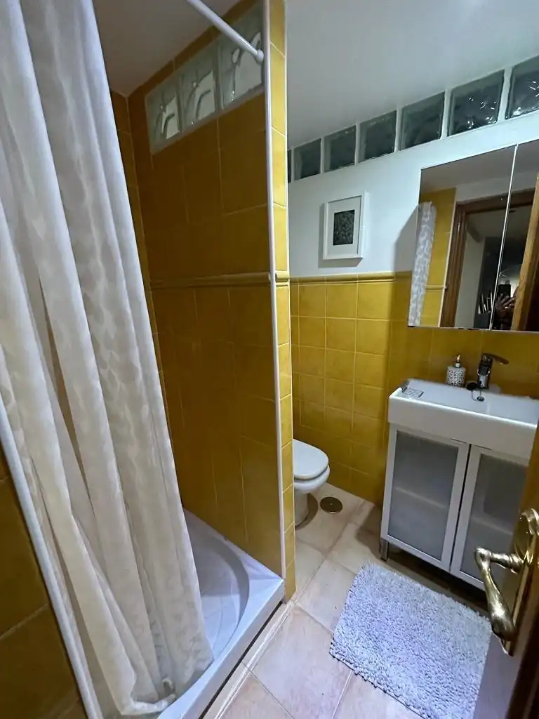 Bathroom of Flat for sale in Benidorm  with Air Conditioner, Heating and Terrace