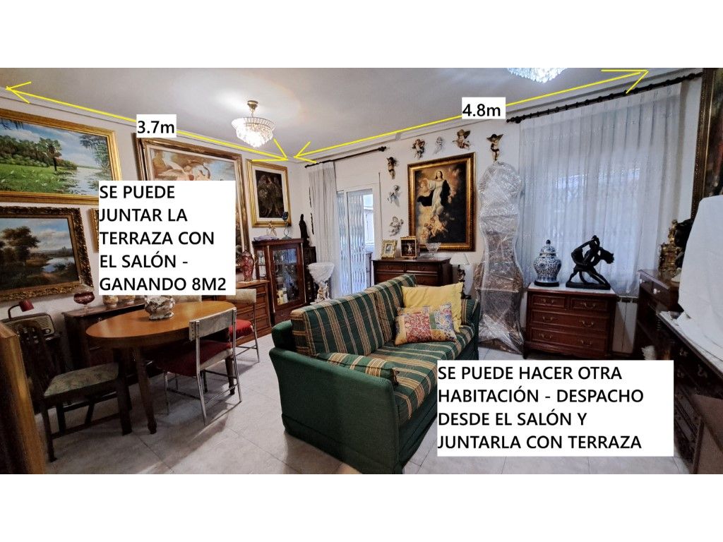 Sala d'estar de Apartament en venda en  Madrid Capital amb Terrassa i Balcó