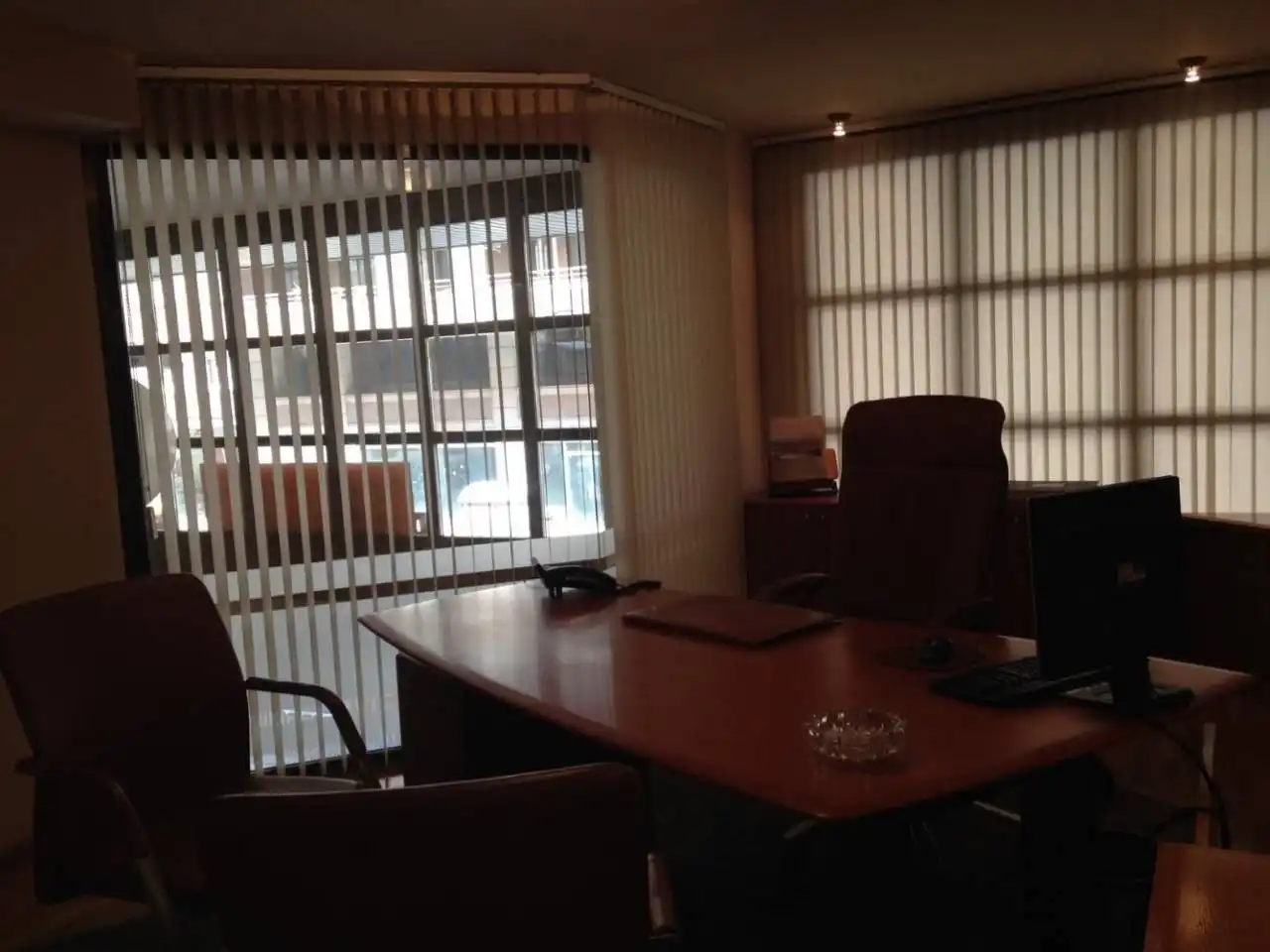 Office space for sale in Calle Princep de Viana, imagen 4