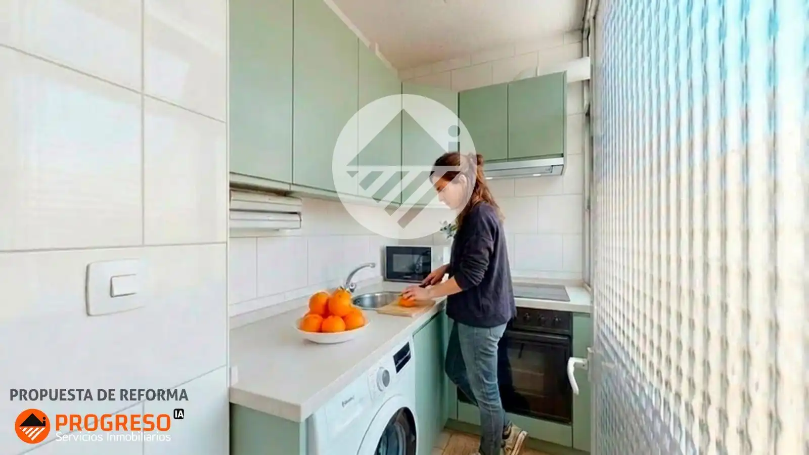 Kitchen of Flat for sale in Madrid  with Terrace, Oven and Balcony