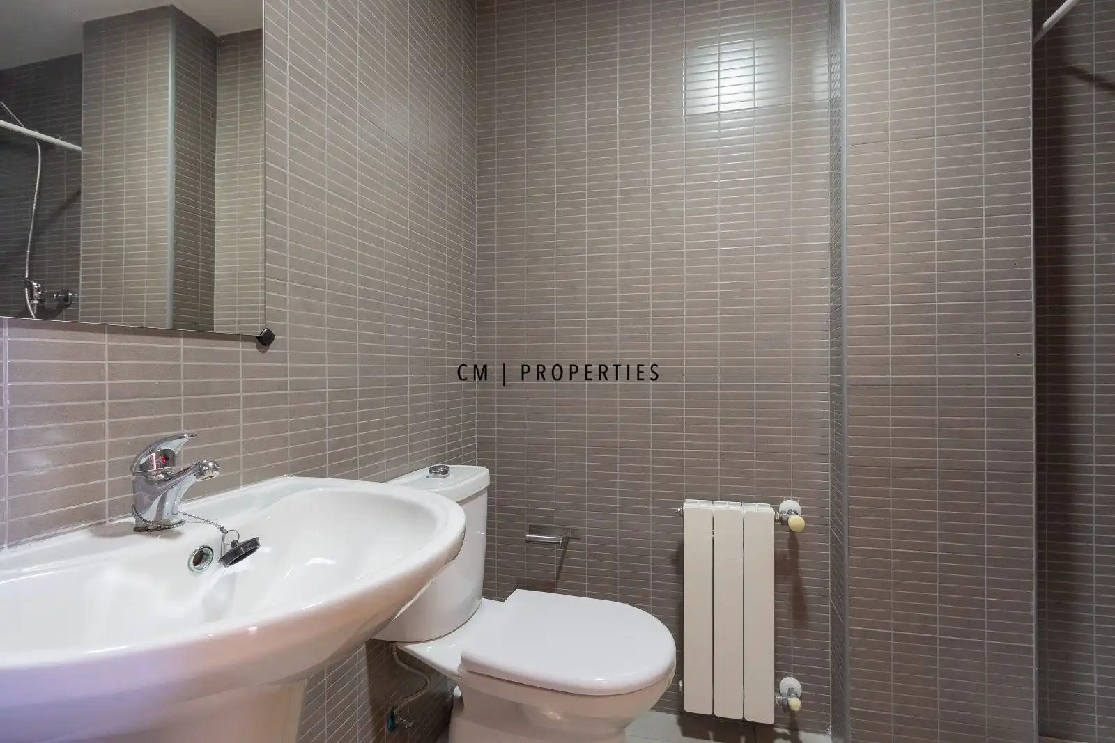 Baño de Ático de alquiler en Sagunto / Sagunt con Calefacción, Terraza y Trastero