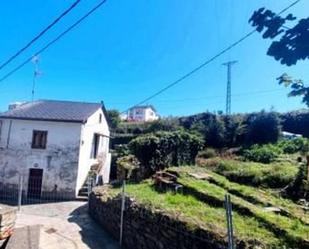 Vista exterior de Casa o xalet en venda en Navia amb Jardí privat