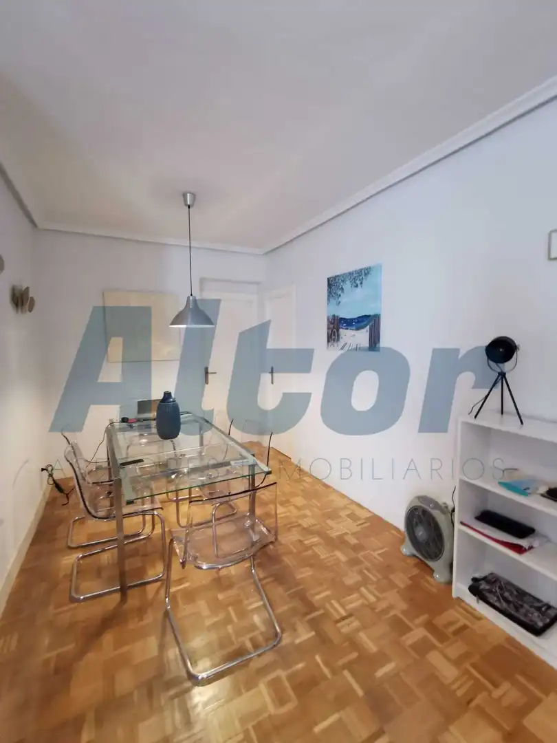 Piso con ascensor en alquiler en Fernan Gonzalez, imagen 7